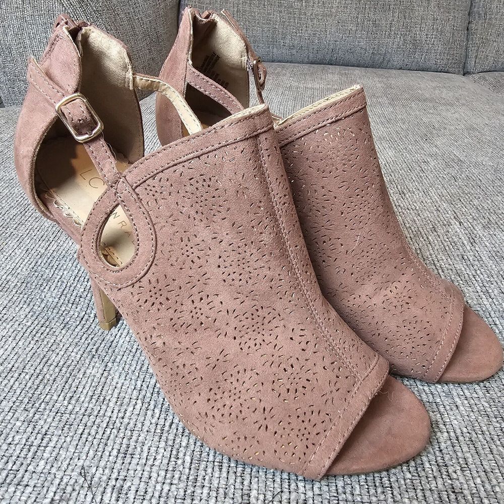 Lauren Conrad Pierced Faux Suede Leather Sandal Open Toed Heels Women's Size 8.5